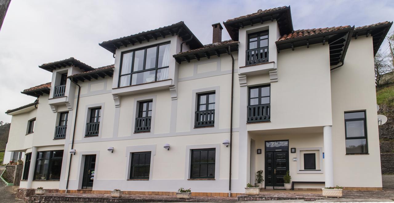 Hotel Montanas De Covadonga Onís エクステリア 写真